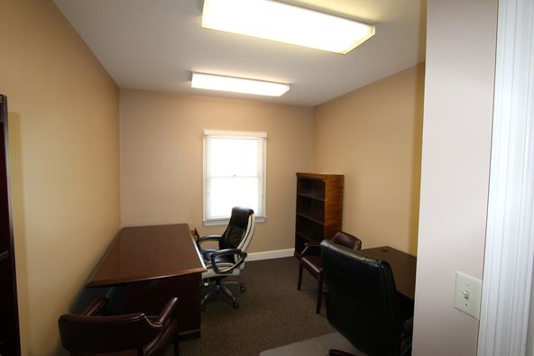 Office Space For Sale/Lease: 101 Madison Plz, Hattiesburg, MS 39402